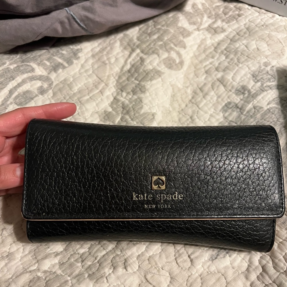 Kate spade black pebbles leather Tri fold wallet